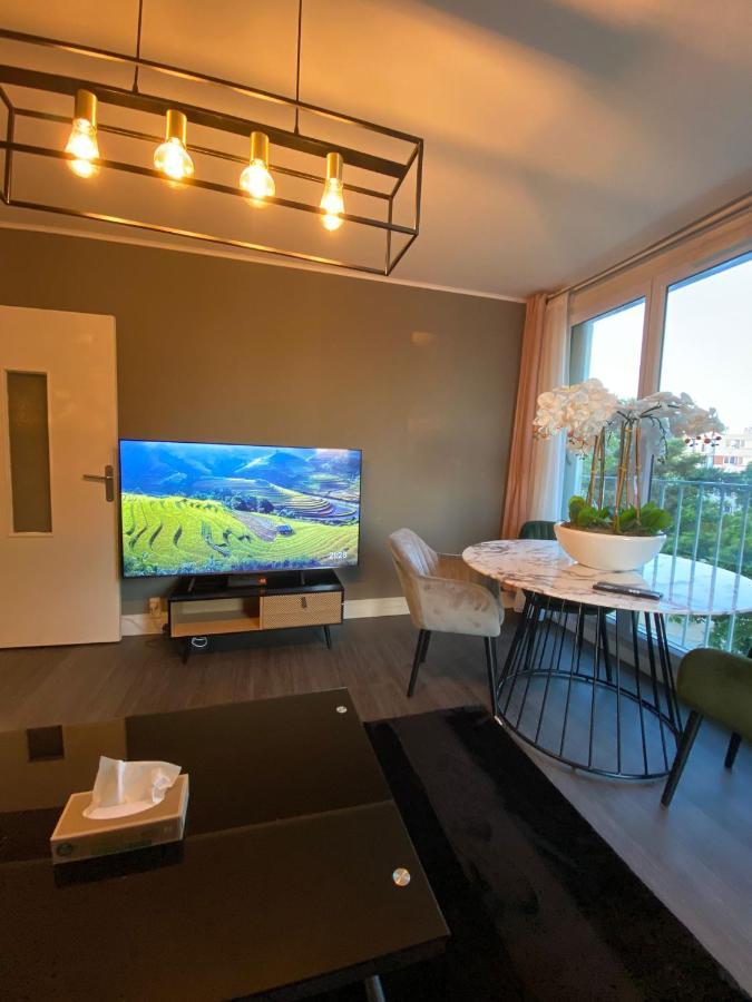 Appartement Familial Wifi Netflix Amazon Prime Saint-Cyr-l'Ecole Bagian luar foto